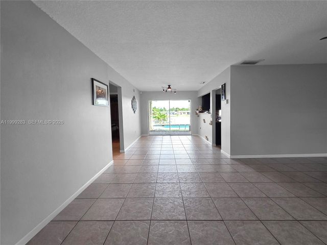 11661 NW 31st Pl, Sunrise, FL 33323