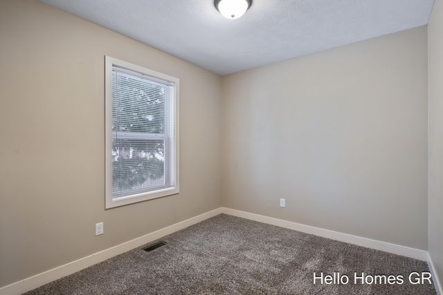 589 34th Street Sw, City Of Wyoming, MI 49509