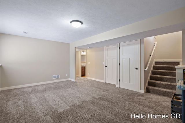 589 34th Street Sw, City Of Wyoming, MI 49509