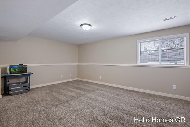 589 34th Street Sw, City Of Wyoming, MI 49509