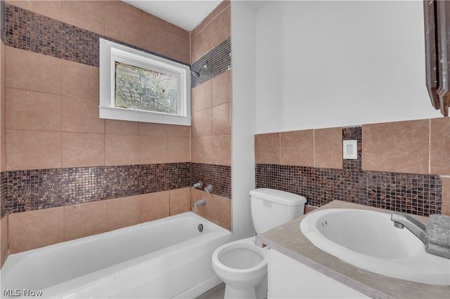 1418 E 95th Street, Cleveland, OH 44106