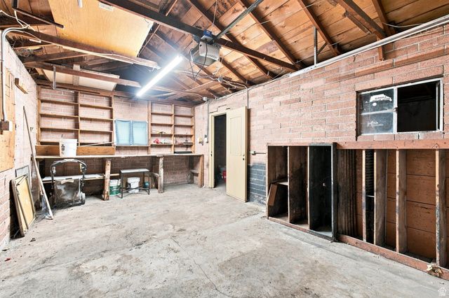 1418 S UTAHNA DR, Salt Lake City, UT 84104