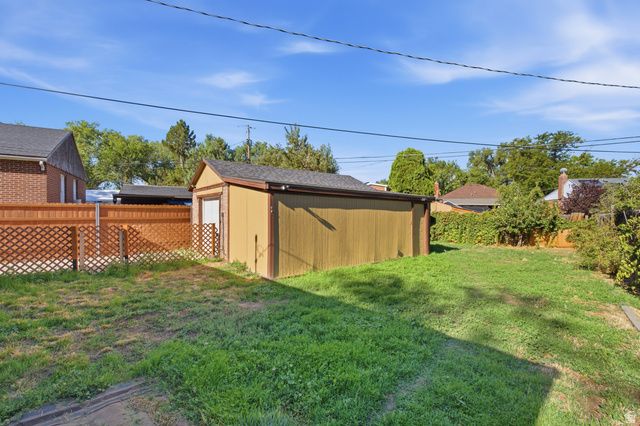 1418 S UTAHNA DR, Salt Lake City, UT 84104