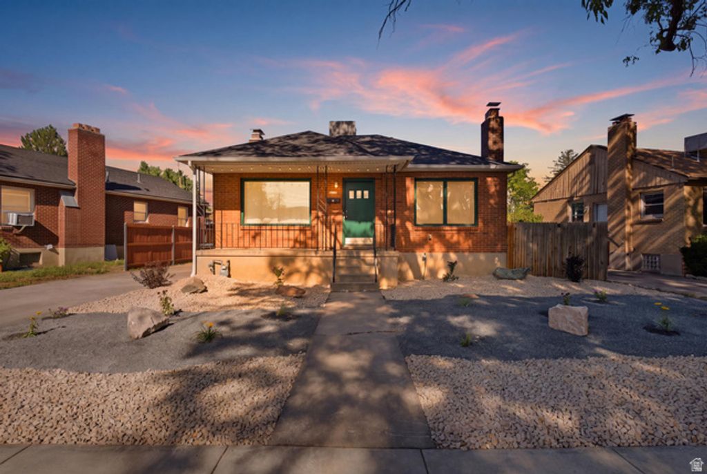 1418 S UTAHNA DR, Salt Lake City, UT 84104