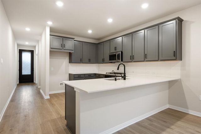727 Palo Brea LOOP, Hutto, TX 78634