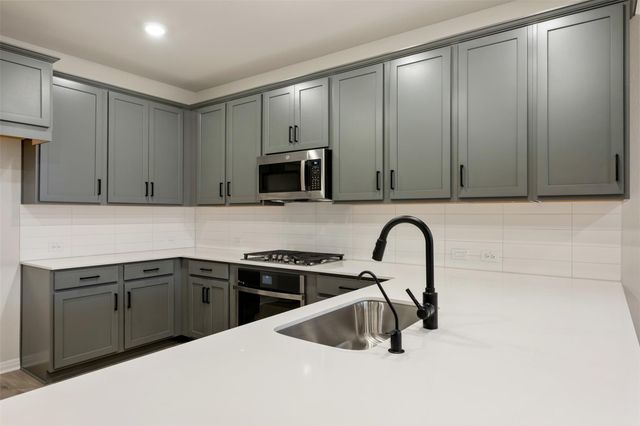 727 Palo Brea LOOP, Hutto, TX 78634