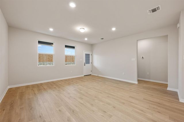 727 Palo Brea LOOP, Hutto, TX 78634