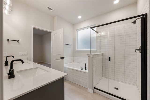 727 Palo Brea LOOP, Hutto, TX 78634