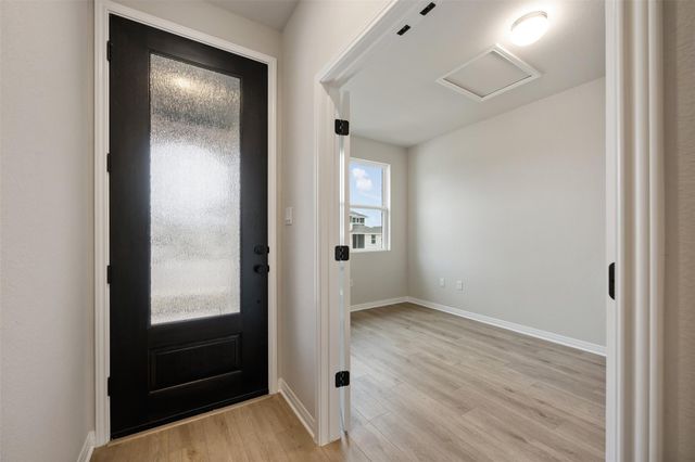 727 Palo Brea LOOP, Hutto, TX 78634