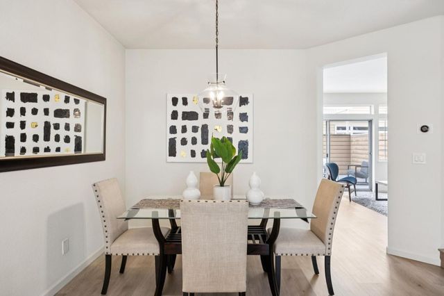 1148 La Rochelle Terrace F, Sunnyvale, CA 94089