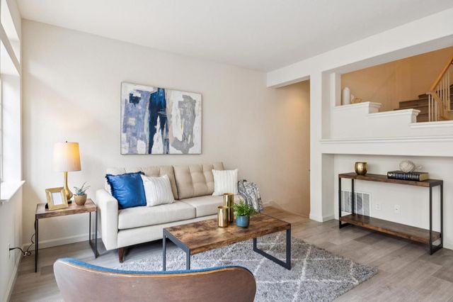 1148 La Rochelle Terrace F, Sunnyvale, CA 94089