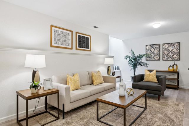 1148 La Rochelle Terrace F, Sunnyvale, CA 94089