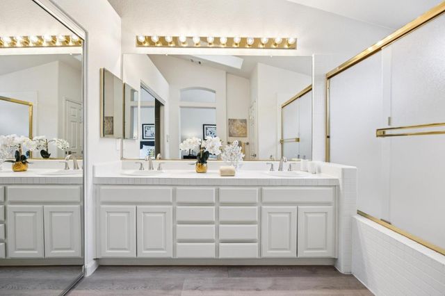 1148 La Rochelle Terrace F, Sunnyvale, CA 94089