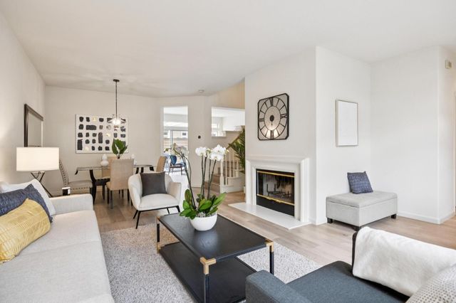 1148 La Rochelle Terrace F, Sunnyvale, CA 94089
