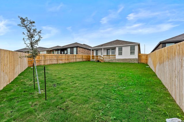 4998 Mission Tejas Road, Marion, TX 78124