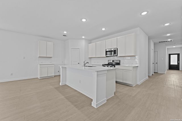 4998 Mission Tejas Road, Marion, TX 78124