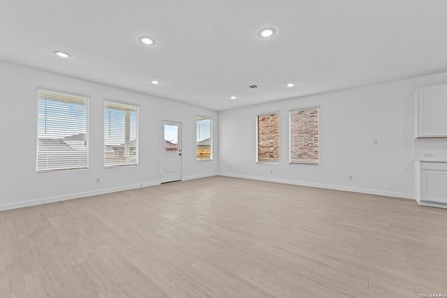 4998 Mission Tejas Road, Marion, TX 78124