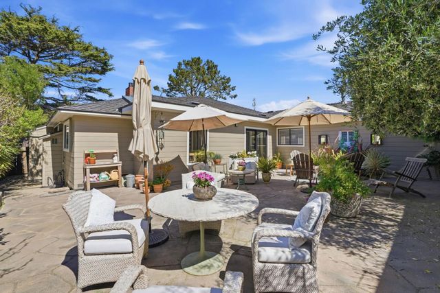 329 Stuart Avenue, Pacific Grove, CA 93950