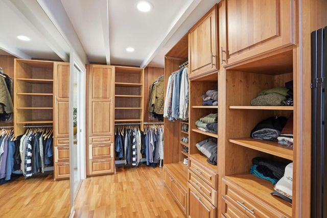 329 Stuart Avenue, Pacific Grove, CA 93950