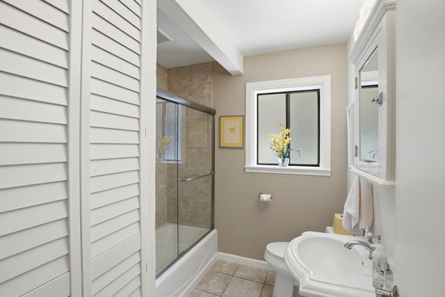 329 Stuart Avenue, Pacific Grove, CA 93950