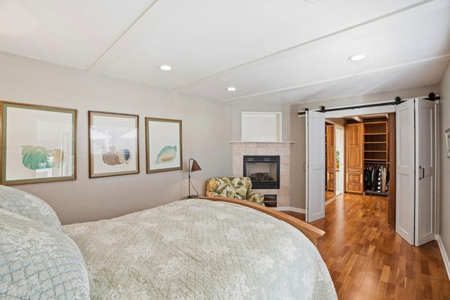 329 Stuart Avenue, Pacific Grove, CA 93950