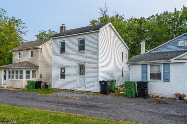 45 Mechanic St, Washington Boro, NJ 07882