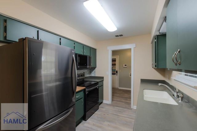 8 Cameron Court, Pembroke, GA 31321