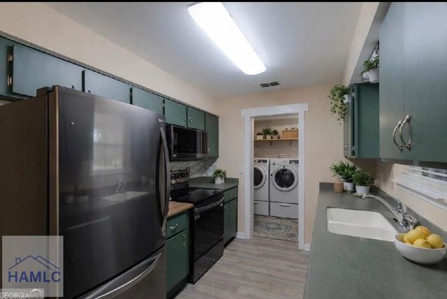 8 Cameron Court, Pembroke, GA 31321