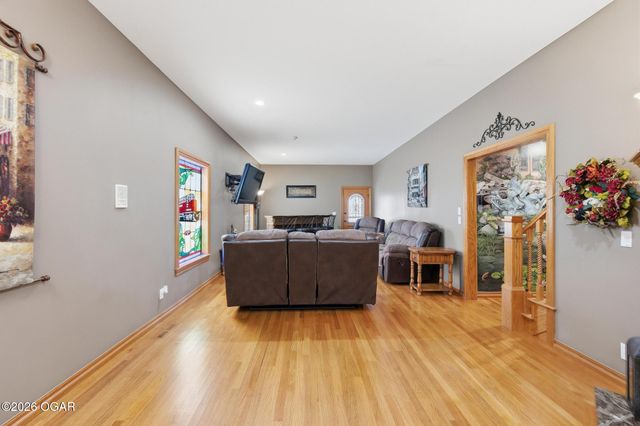 1710 S Joplin Avenue, Joplin, MO 64804