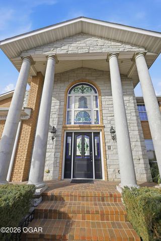 1710 S Joplin Avenue, Joplin, MO 64804