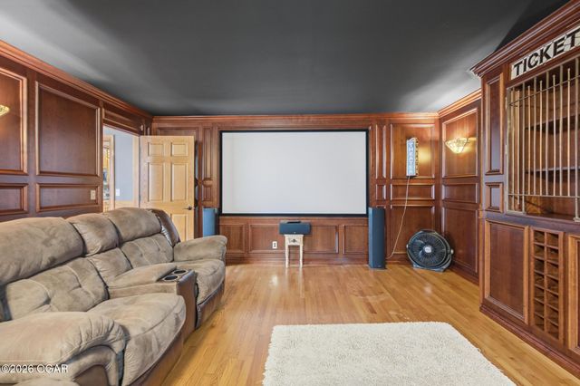 1710 S Joplin Avenue, Joplin, MO 64804