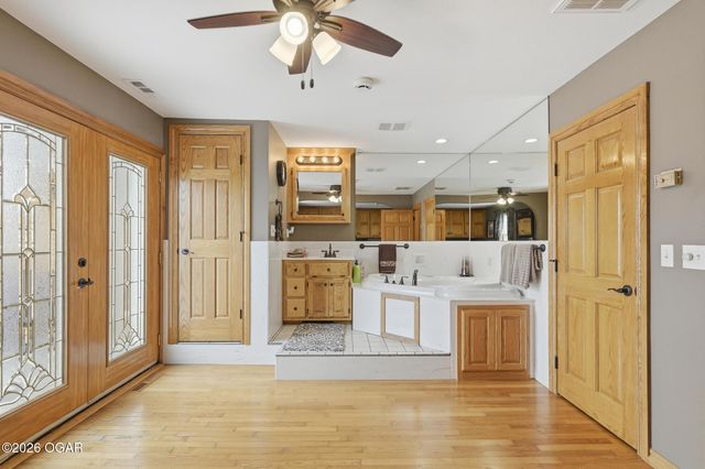 1710 S Joplin Avenue, Joplin, MO 64804