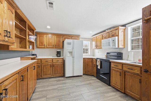 1710 S Joplin Avenue, Joplin, MO 64804