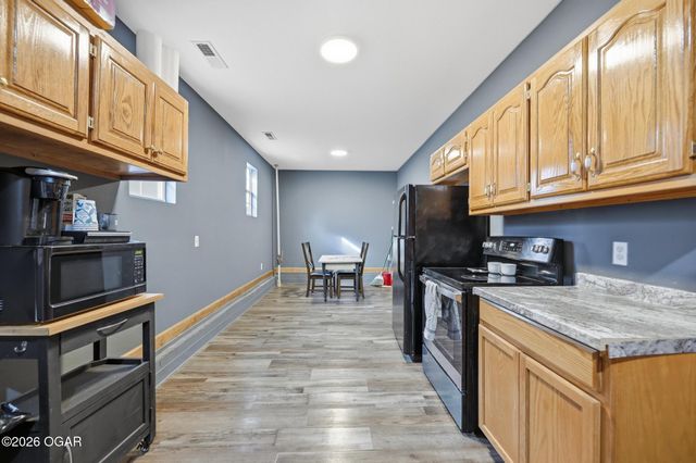 1710 S Joplin Avenue, Joplin, MO 64804