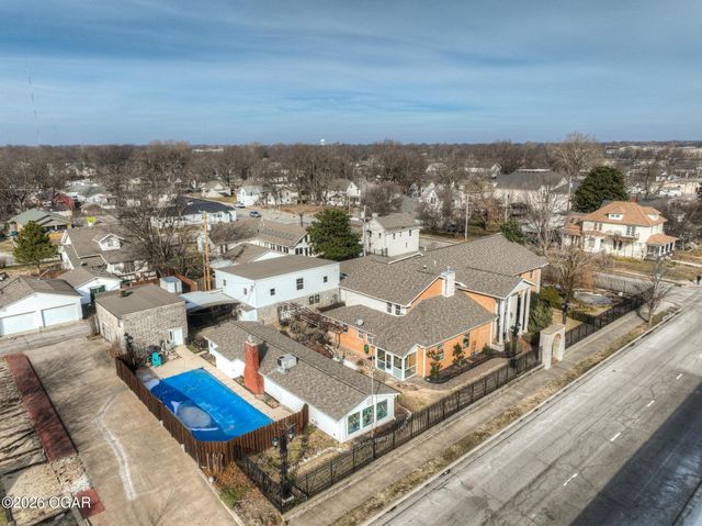 1710 S Joplin Avenue, Joplin, MO 64804