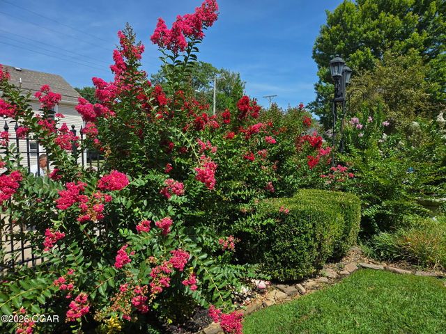 1710 S Joplin Avenue, Joplin, MO 64804