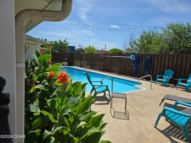 1710 S Joplin Avenue, Joplin, MO 64804