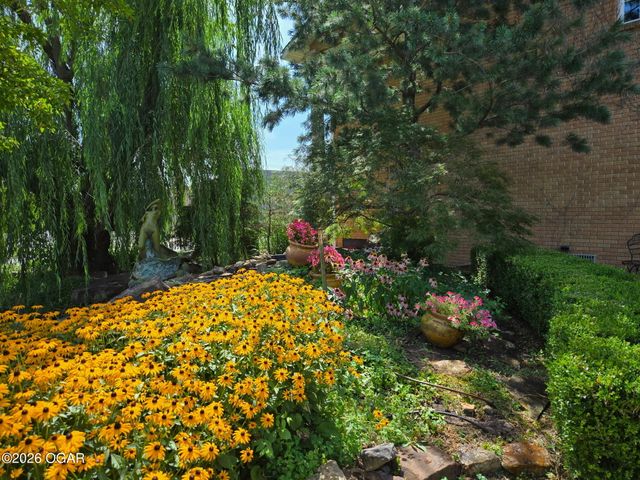 1710 S Joplin Avenue, Joplin, MO 64804