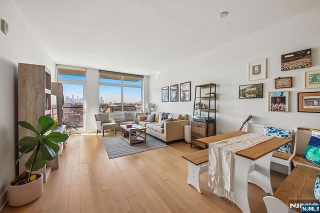 1400 Hudson Street 805, Hoboken, NJ 07030