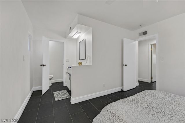 4516 East Flamingo Road, Las Vegas, NV 89121