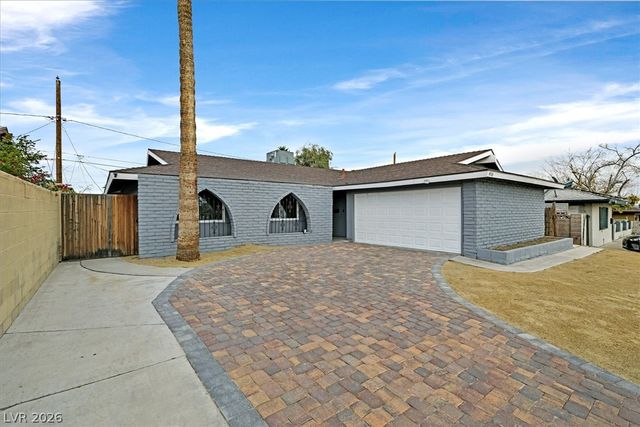 4516 East Flamingo Road, Las Vegas, NV 89121