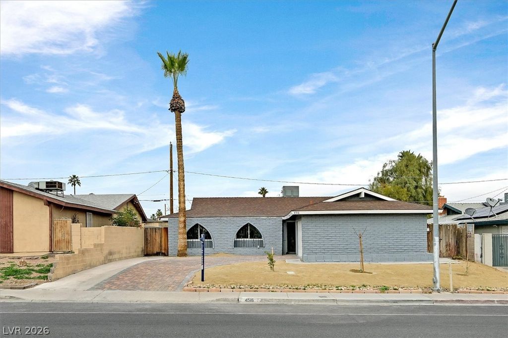 4516 East Flamingo Road, Las Vegas, NV 89121