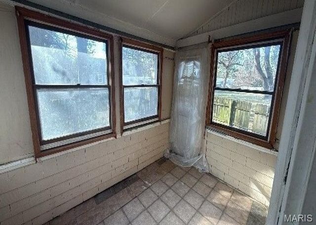 70 Briar Hill Road, Belleville, IL 62223