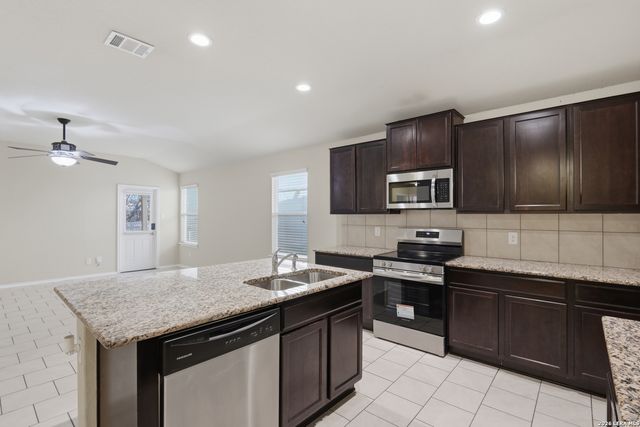 5610 Medina Farm, San Antonio, TX 78222