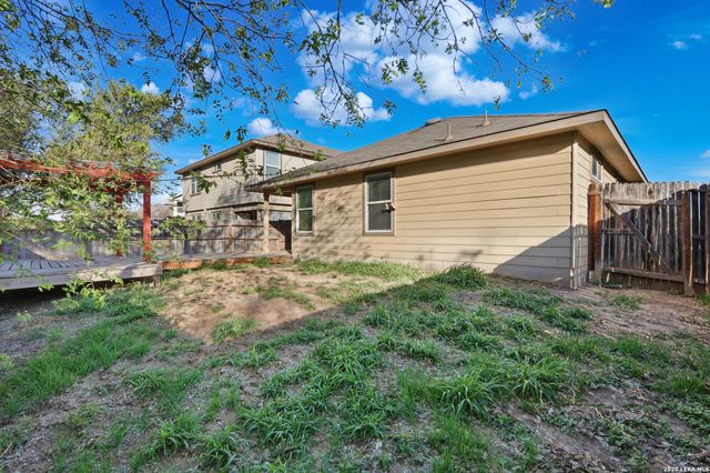 5610 Medina Farm, San Antonio, TX 78222