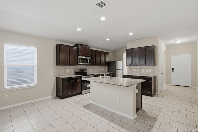 5610 Medina Farm, San Antonio, TX 78222