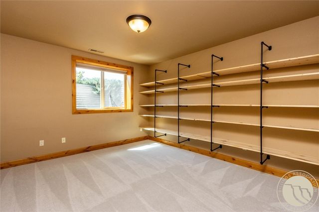 505 El Molino St, Billings, MT 59101