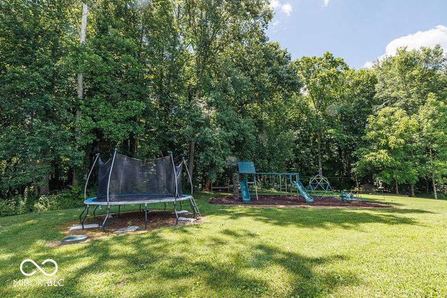 1162 W Thornridge Way, Spencer, IN 47460