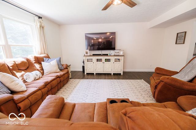 1162 W Thornridge Way, Spencer, IN 47460