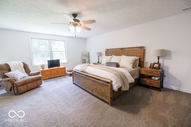 1162 W Thornridge Way, Spencer, IN 47460